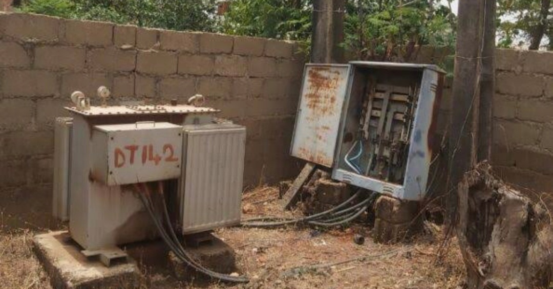 Burglars target shops, transformer cables as residents decry power outages